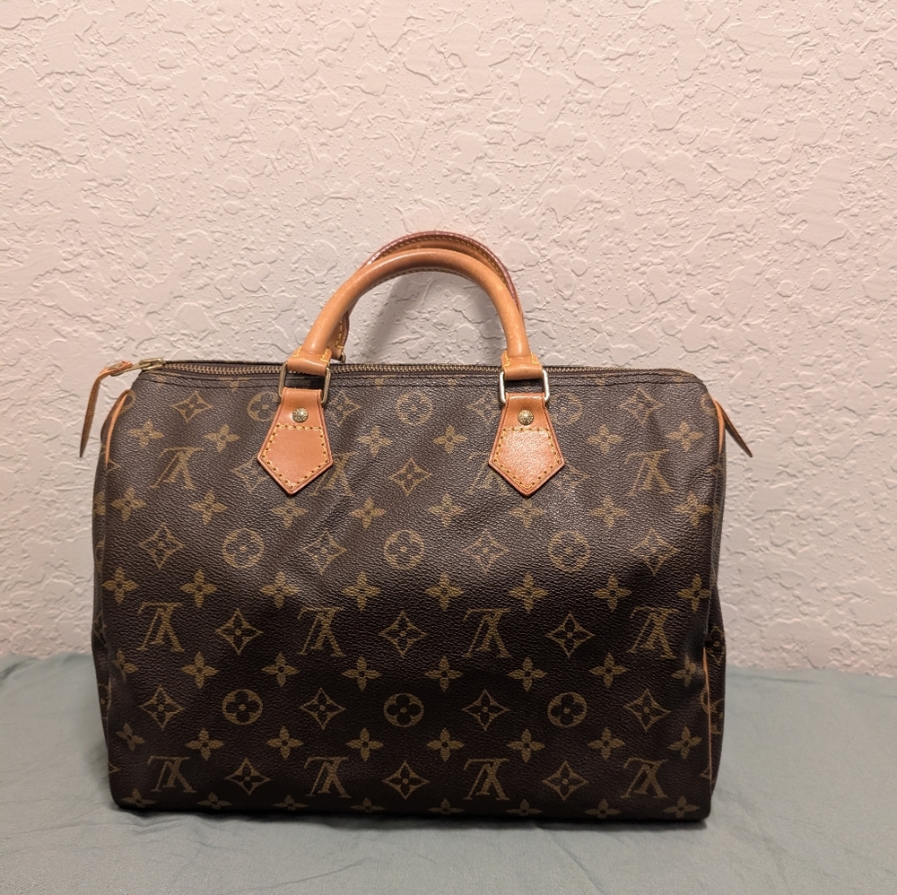 Louis Vuitton Speedy 30